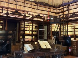 LA BIBLIOTECA